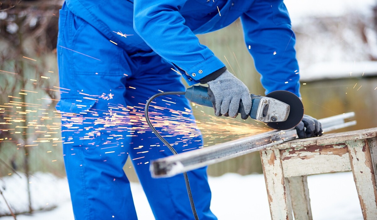 Oil Mist Filtration: Creating Safer Workplaces