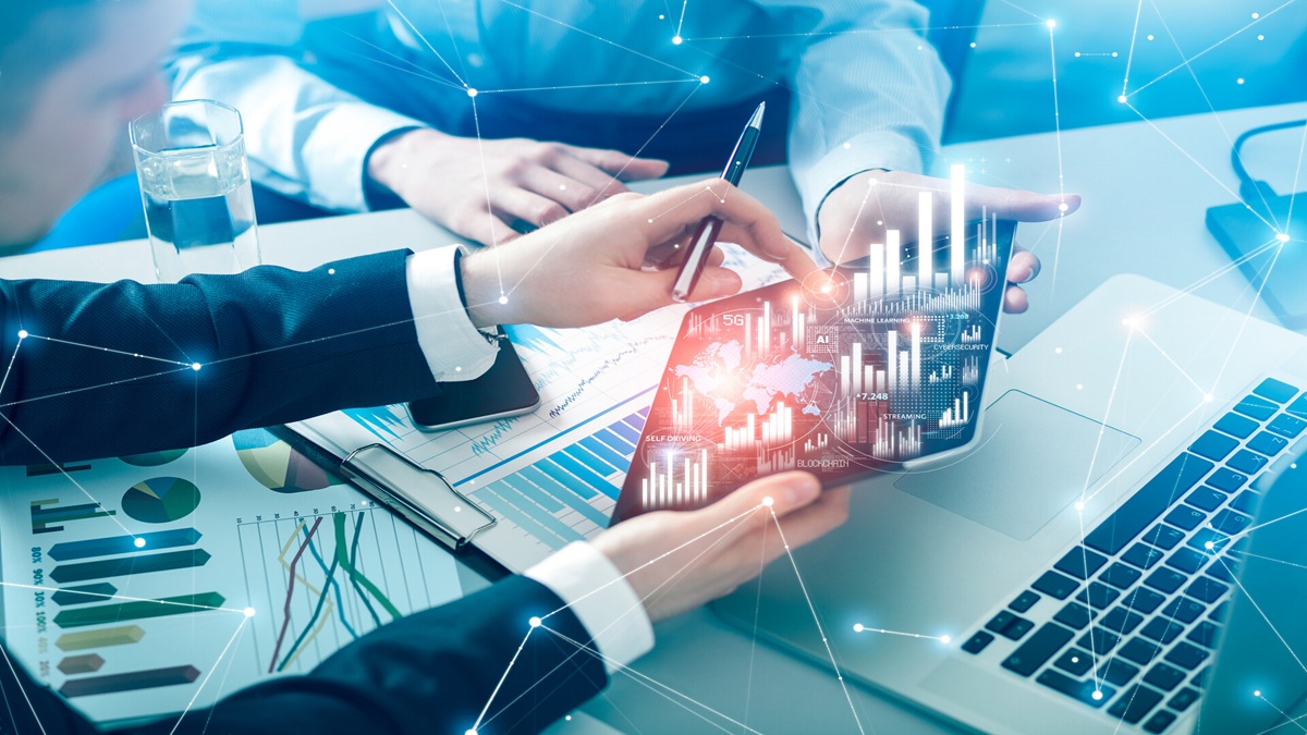 A Deep Dive into the Global Healthcare Industry: From Challenges to Innovative Trends