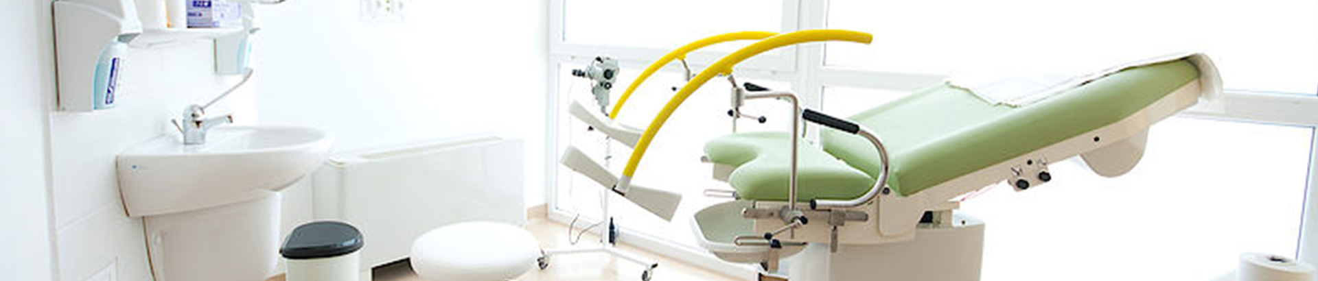 What developing policies and innovations are taking place in the medical device industry?