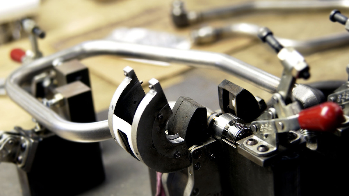What are Fixtures and Jigs? Device for Mounting and Fixing Workpieces