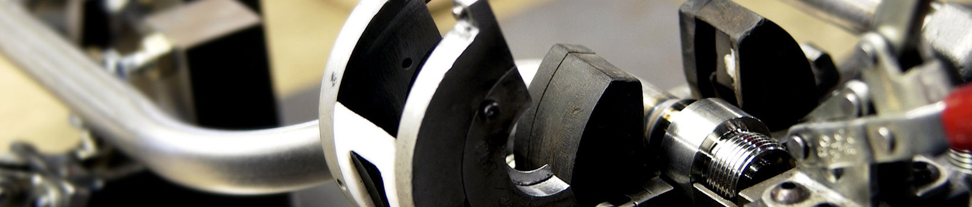 What are Fixtures and Jigs? Device for Mounting and Fixing Workpieces