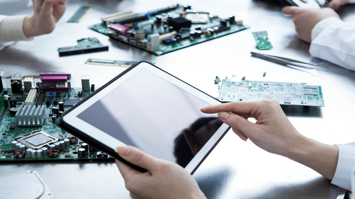 PCB Raw Materials are Rising! What is a PCB?