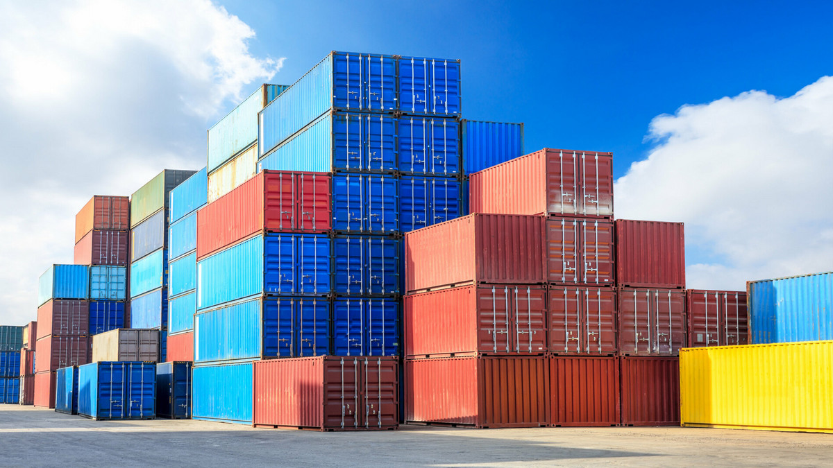 Evolvolution of Smart Logistics Equipment