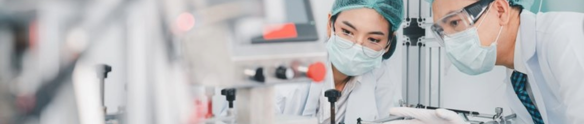 How Is AI Accelerating Precision Medicine? From Data Analytics to Personalized Treatment