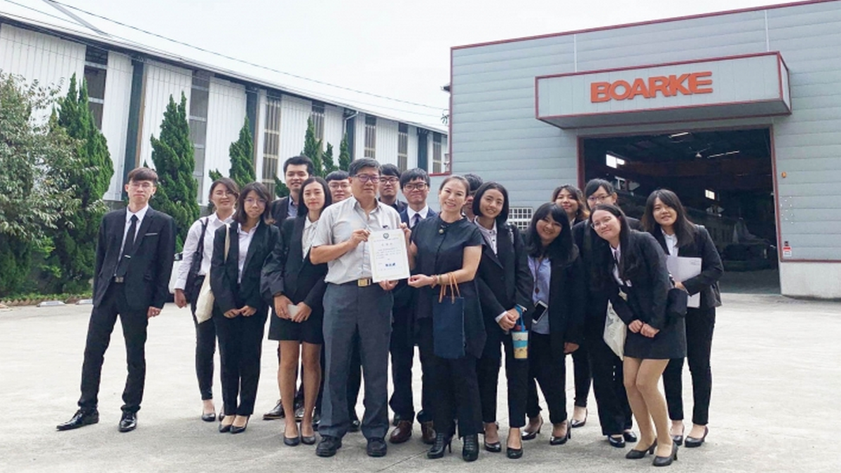 Discover the Innovation and Craftsmanship of Boarke Group: Leading Supplier of Woodworking Sanding Machines and CNC Machining Centers