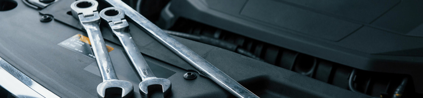 Adjustable Wrenches and Pipe Wrenches: Essential Tools for Plumbing and Maintenance