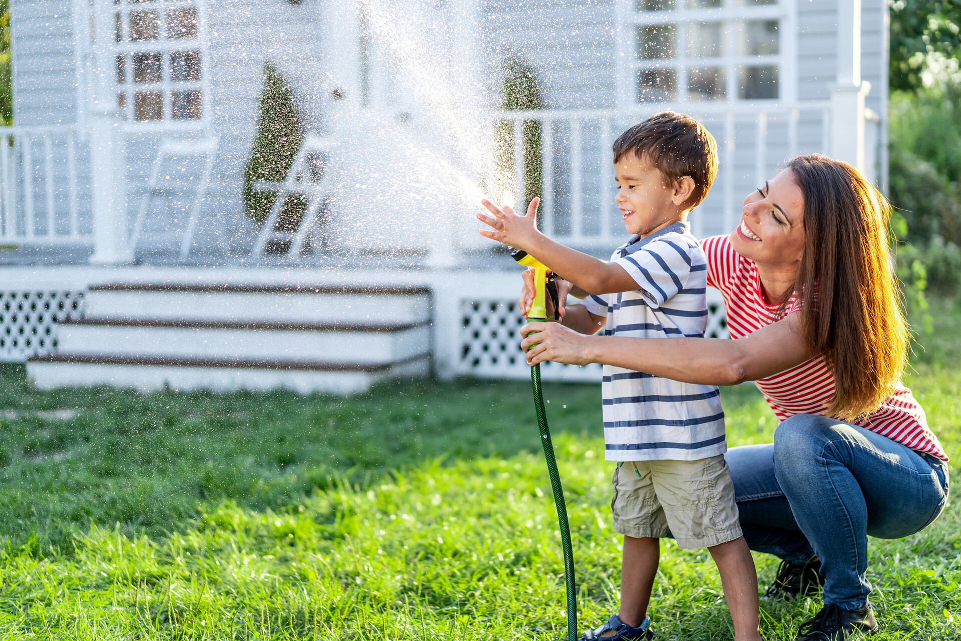 From fields to gardens, Aquahung cares for your green life together